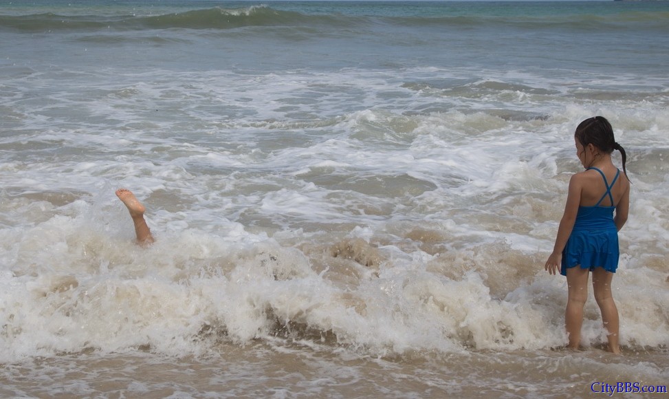 2012泰国清迈-曼谷-华欣-甲米-普吉-华欣-清迈3500公里自驾游之普吉Phuket芭东Patong海滩 ... ... ... ... . ... 2012泰国清迈-曼谷-华欣-甲米-普吉-华欣-清迈3500公里自驾游之普吉Phuket芭东Patong海滩 ... ... ... ... . ...