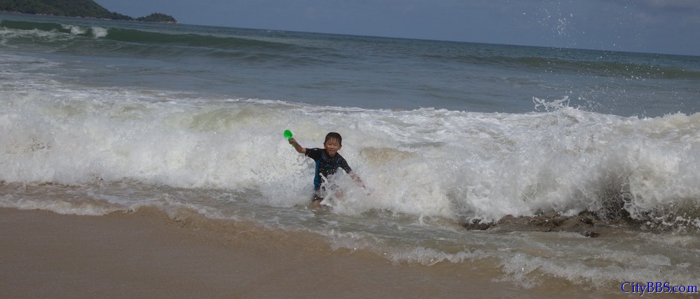 2012泰国清迈-曼谷-华欣-甲米-普吉-华欣-清迈3500公里自驾游之普吉Phuket芭东Patong海滩 ... ... ... ... . ... 2012泰国清迈-曼谷-华欣-甲米-普吉-华欣-清迈3500公里自驾游之普吉Phuket芭东Patong海滩 ... ... ... ... . ...