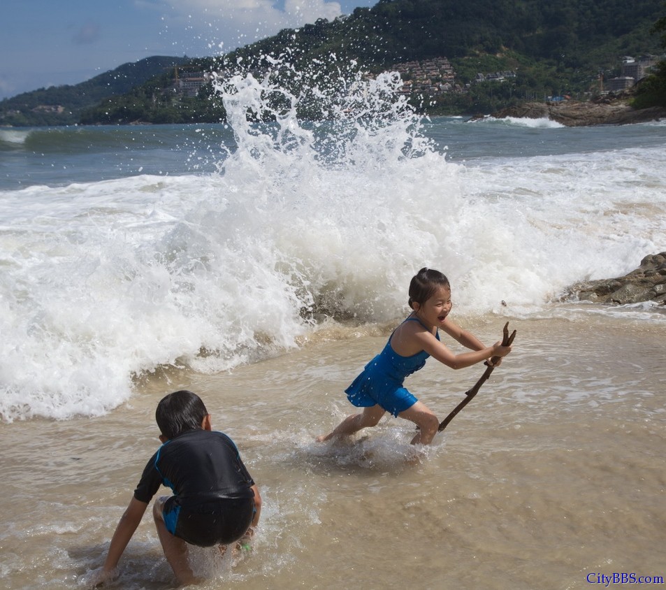 2012泰国清迈-曼谷-华欣-甲米-普吉-华欣-清迈3500公里自驾游之普吉Phuket芭东Patong海滩 ... ... ... ... . ... 2012泰国清迈-曼谷-华欣-甲米-普吉-华欣-清迈3500公里自驾游之普吉Phuket芭东Patong海滩 ... ... ... ... . ...