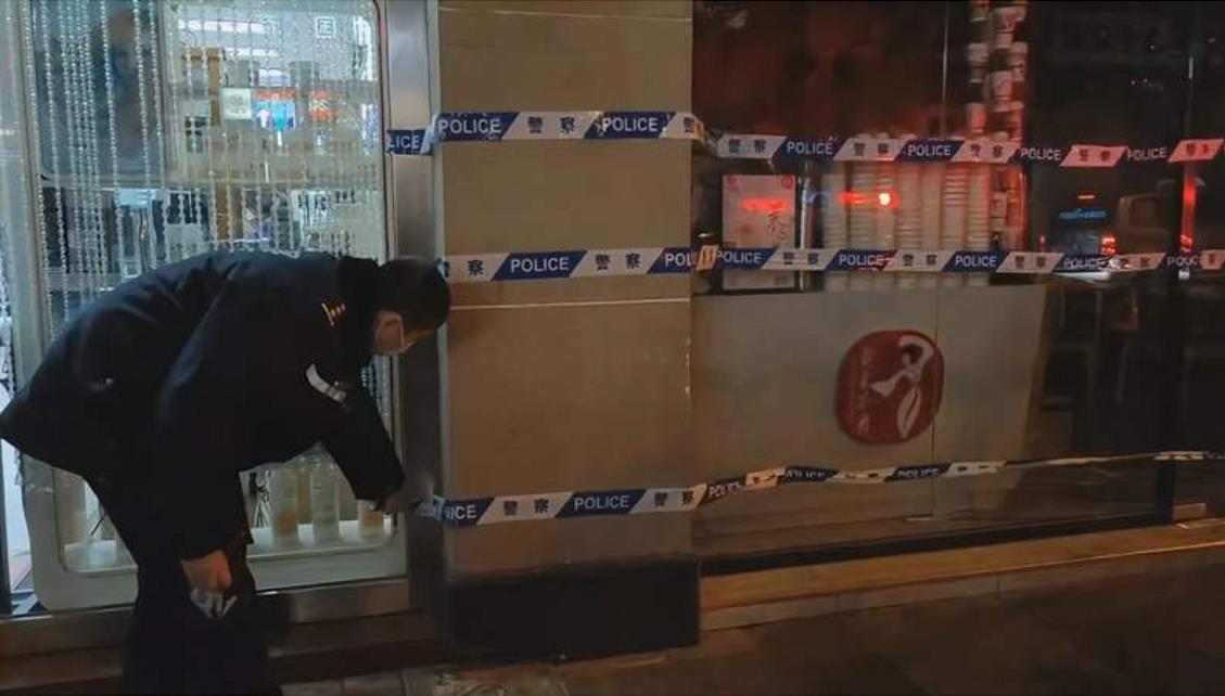 上海一20平方米奶茶店成最小中风险地区 上海一20平方米奶茶店成最小中风险地区