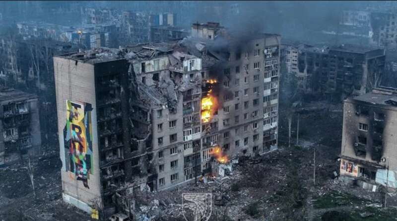 俄罗斯可能同意使用冻结在欧洲的3000亿美元主权资产用于乌克兰重建 俄罗斯可能同意使用冻结在欧洲的3000亿美元主权资产用于乌克兰重建