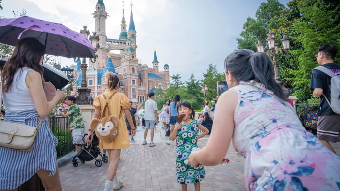 韩国游客映照上海的国际化答卷
