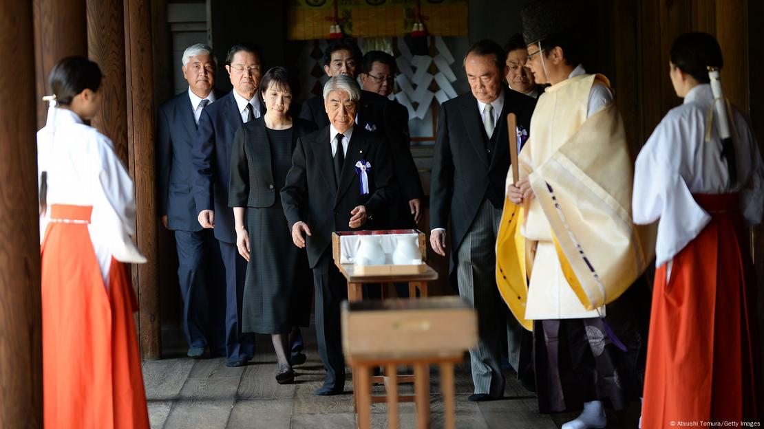 高市早苗可能会在10月17日至19日举行的秋季例大祭期间，选择不前往靖国神社参拜 ...